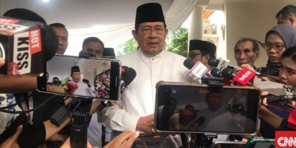 SBY Kenang Momen Terakhir dengan Titiek Puspa